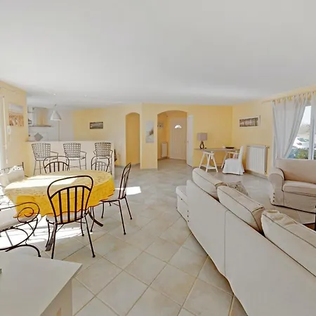 Charmante A Avec Piscine Privee *