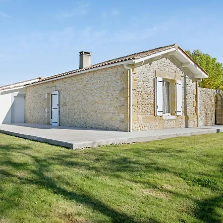 Charmante à Avec Piscine Privée *