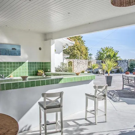 Villa Charmante à Avec Piscine Privée *