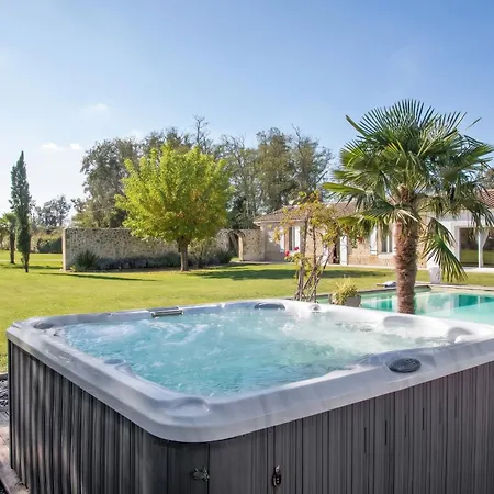Villa Charmante A Avec Piscine Privee *