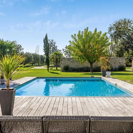 Charmante A Avec Piscine Privee