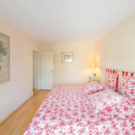 Villa Charmante A Avec Piscine Privee