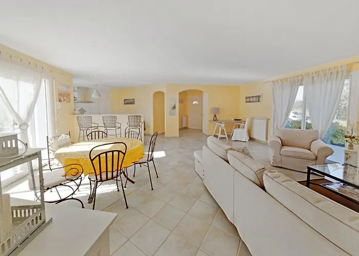 Charmante A Avec Piscine Privee *