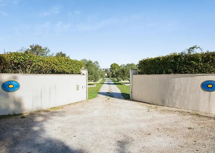 Villa Charmante A Avec Piscine Privee Saint-Germain-dʼEsteuil